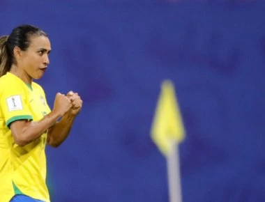 Μάρτα: Η Βραζιλιάνα παίκτρια ποδοσφαίρου που έγραψε ιστορία - Ξεπέρασε όλους τους άνδρες σκόρερ στο Μουντιάλ (φώτο)